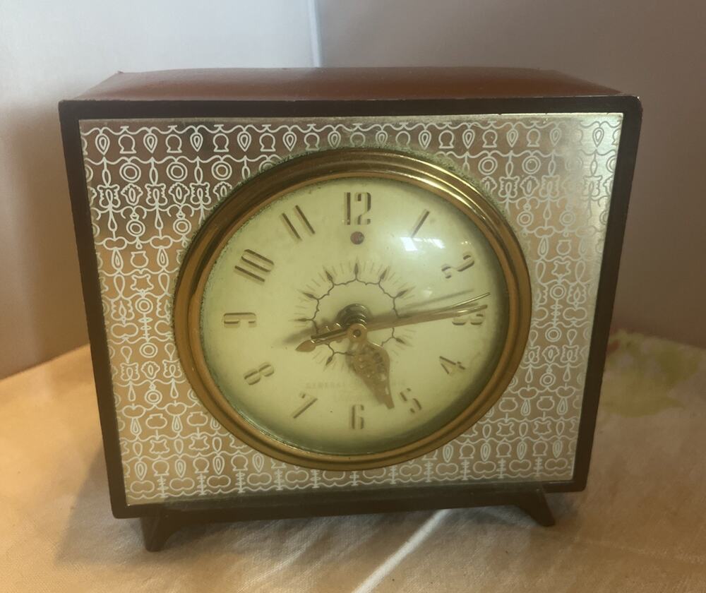 Vintage 1950s GE Telechron 7H242 Mid-Century Electric Brass Bezel Alarm Clock